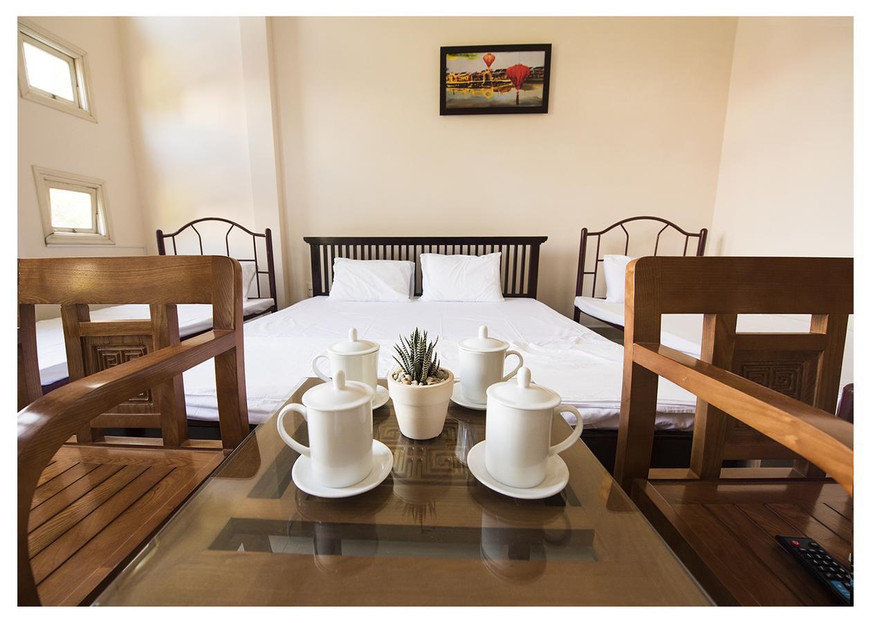 Three Palms Homestay Хойан Экстерьер фото