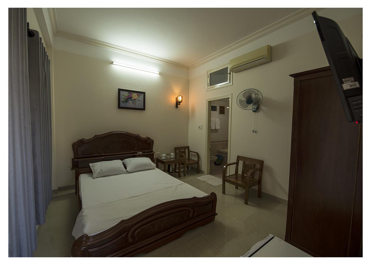 Three Palms Homestay Хойан Экстерьер фото