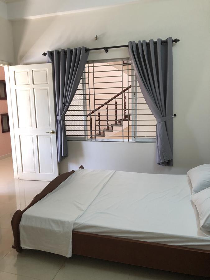 Three Palms Homestay Хойан Экстерьер фото