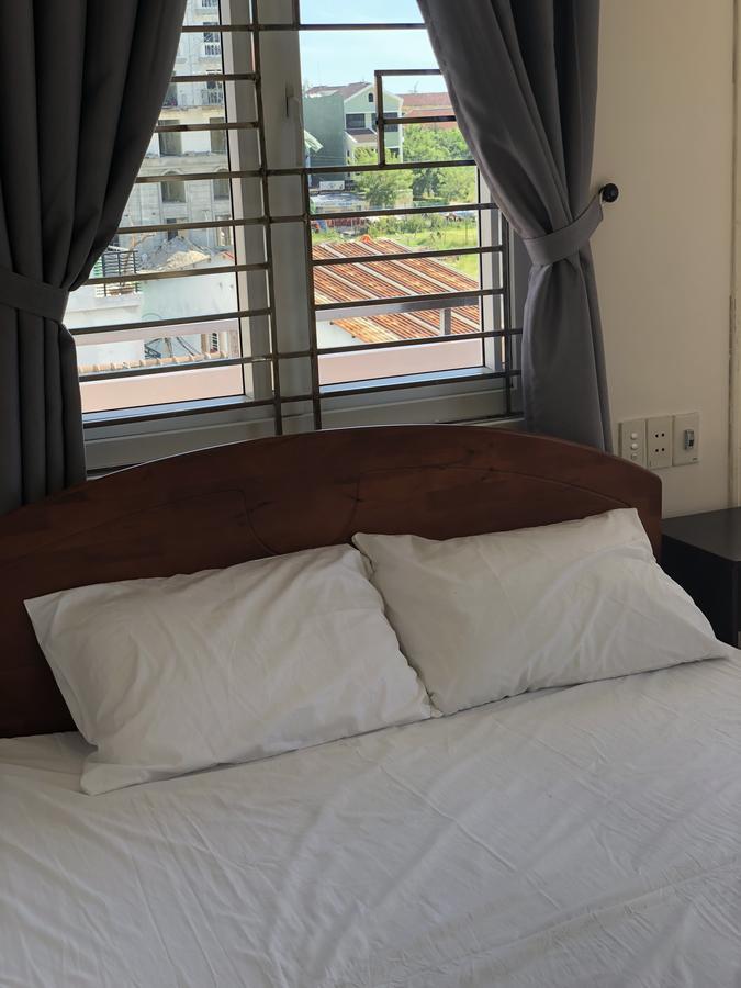 Three Palms Homestay Хойан Экстерьер фото