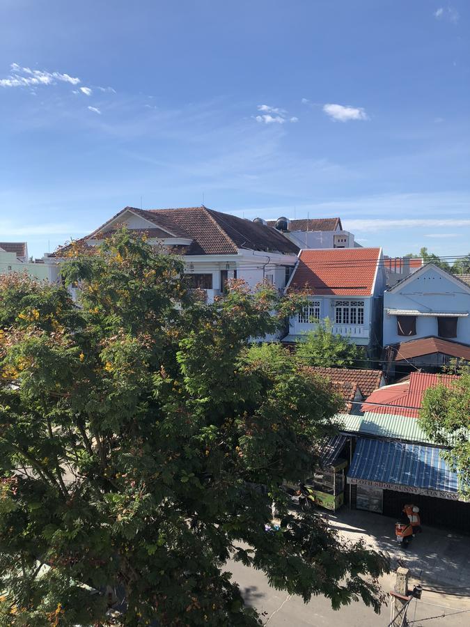 Three Palms Homestay Хойан Экстерьер фото