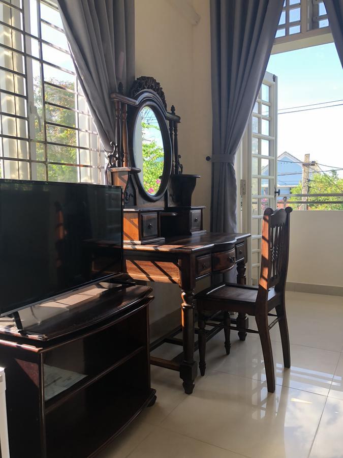 Three Palms Homestay Хойан Экстерьер фото
